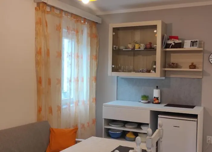 Nona Apartment *